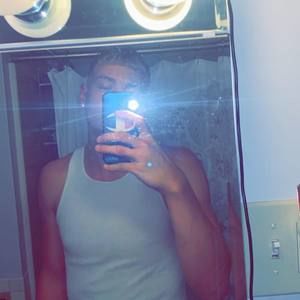 Meet your Posher, Eric